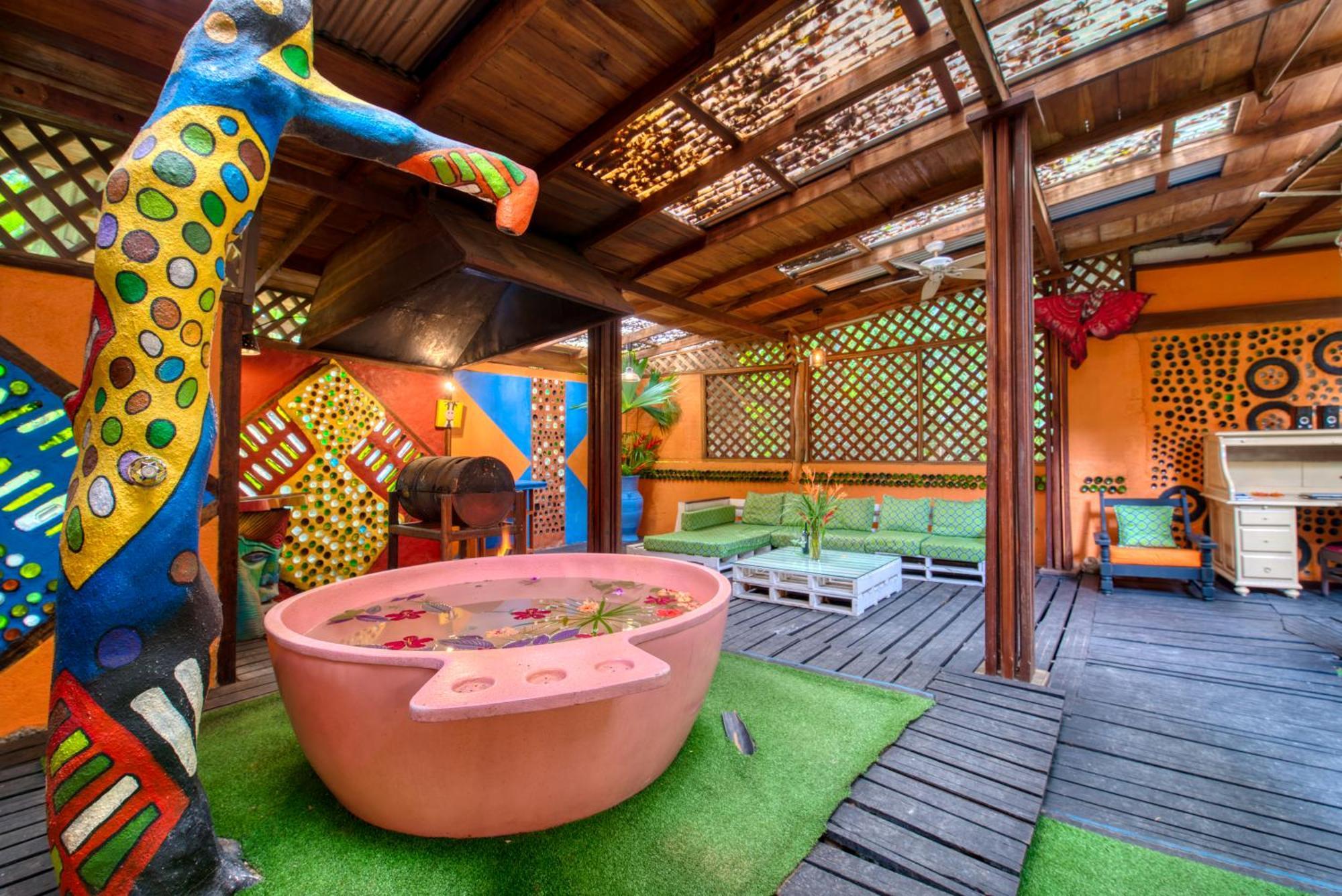 Tree House Beachfront Lodge Puerto Viejo de Talamanca Exterior photo