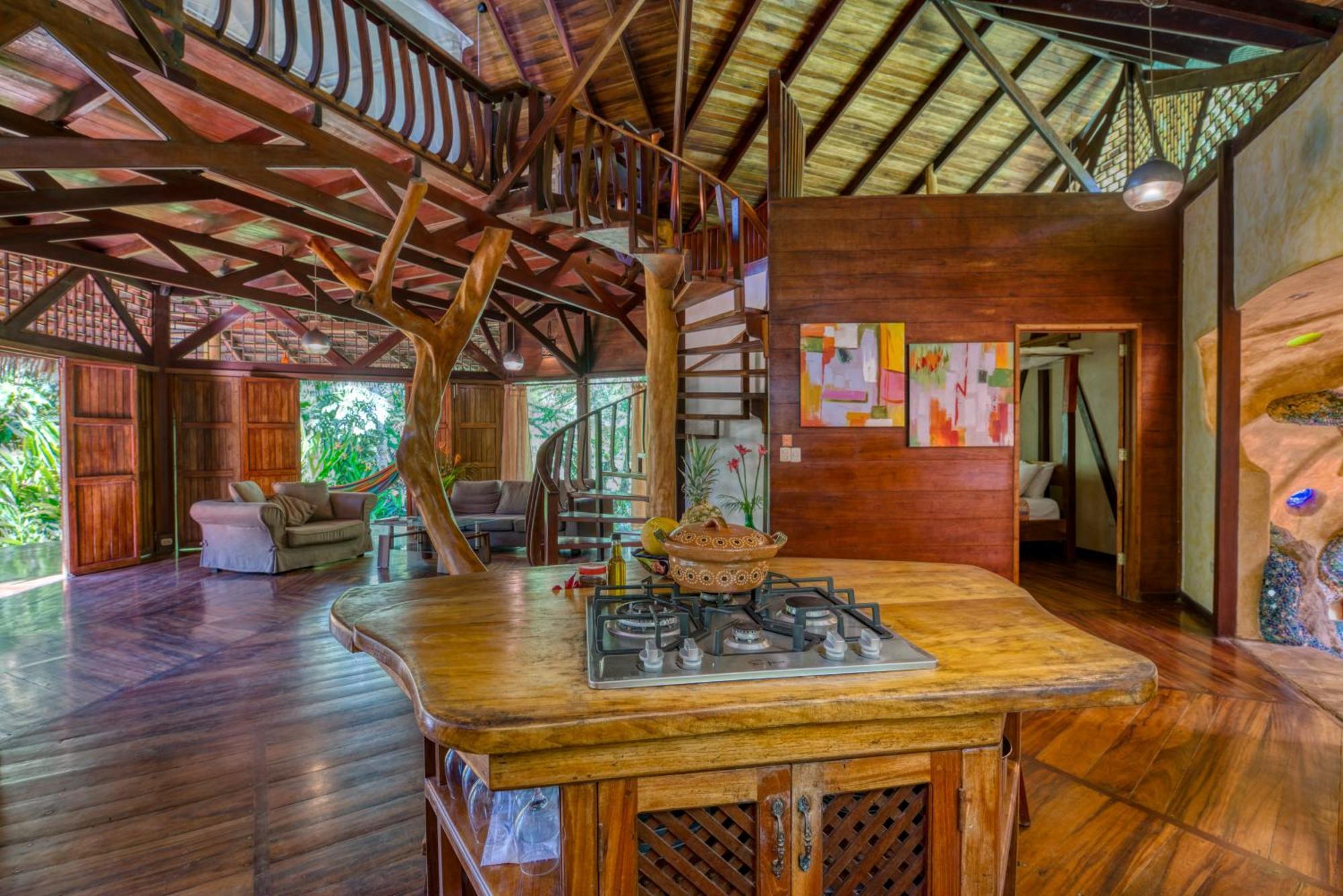 Tree House Beachfront Lodge Puerto Viejo de Talamanca Exterior photo