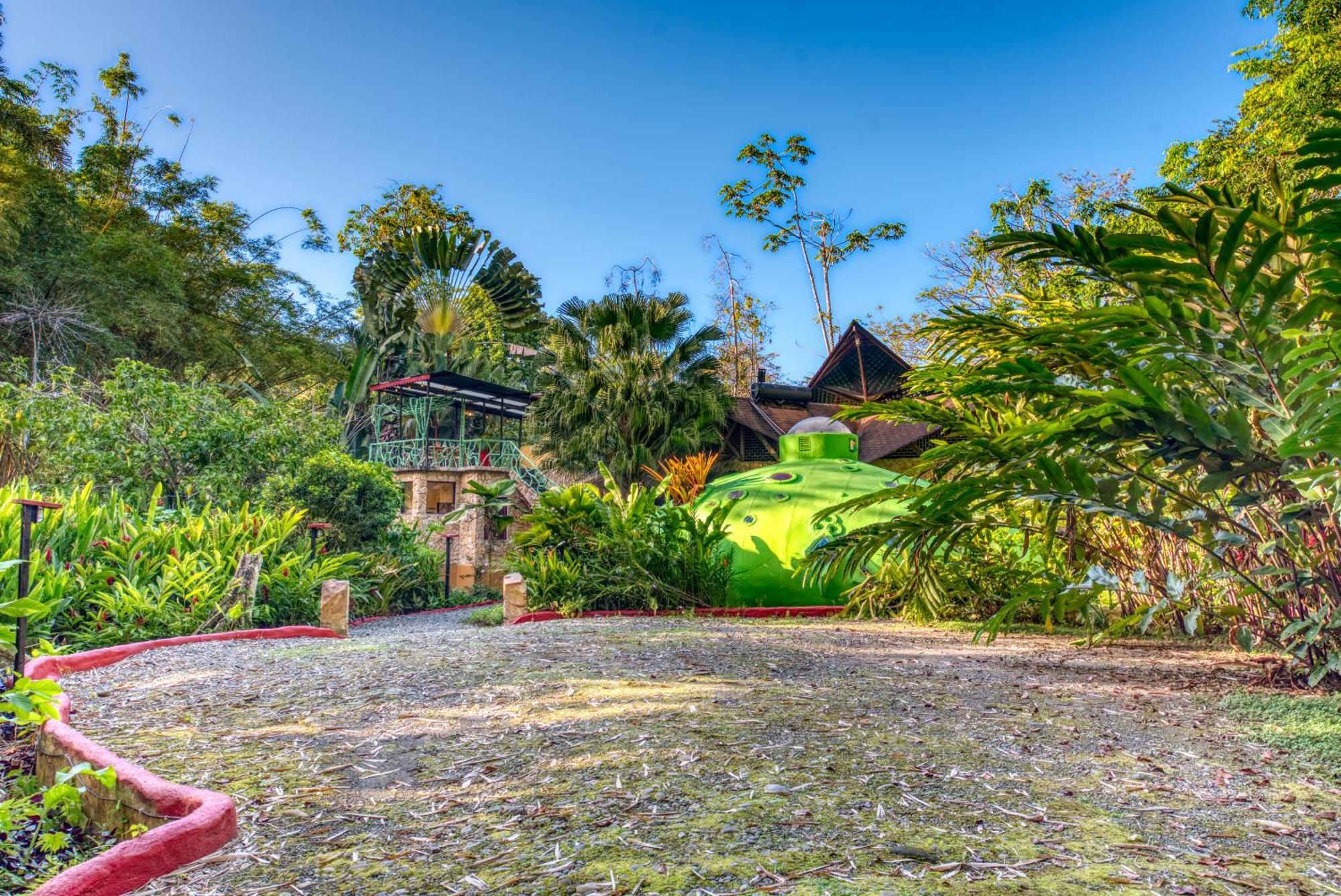 Tree House Beachfront Lodge Puerto Viejo de Talamanca Exterior photo