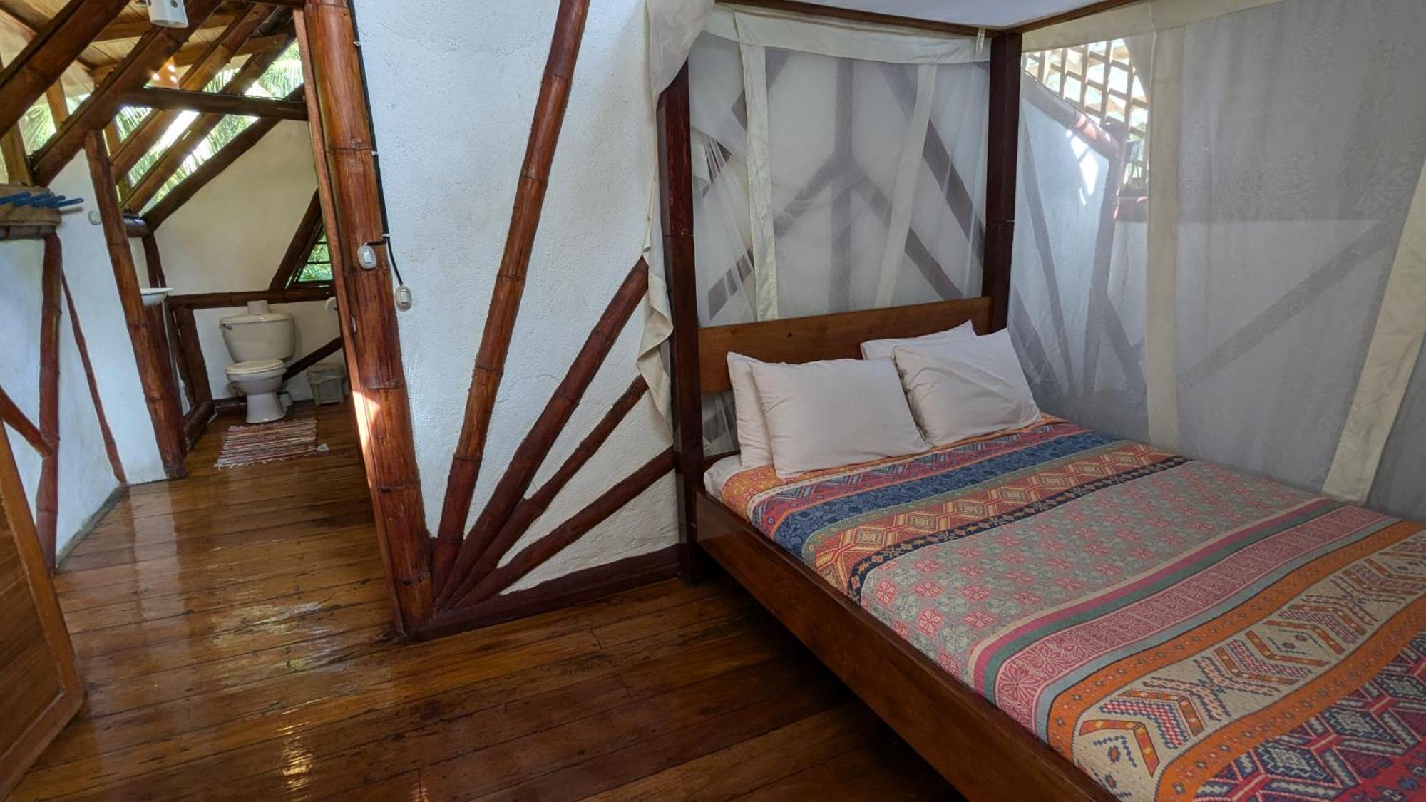 Tree House Beachfront Lodge Puerto Viejo de Talamanca Exterior photo